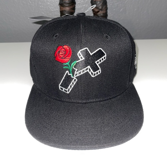 RIOT SOCIETY: X Rose Adjustable Snapback Hat - Black - Picture 7 of 8
